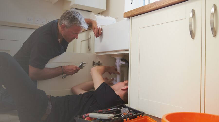 Professional burst pipe repair services in Flomot, TX